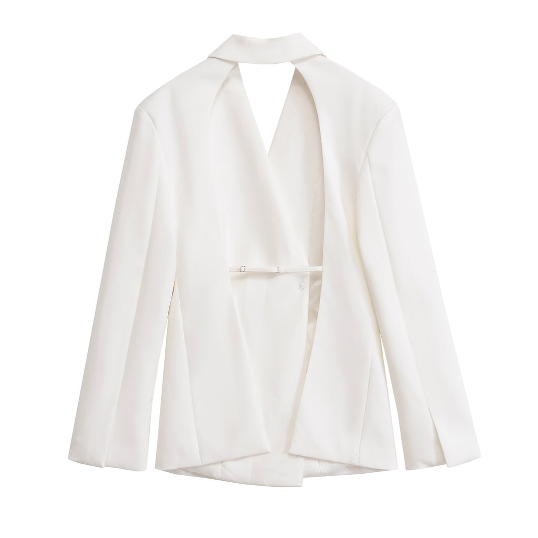 Women Elegant Blazer with Modern Cut and Practical Pockets Lune London