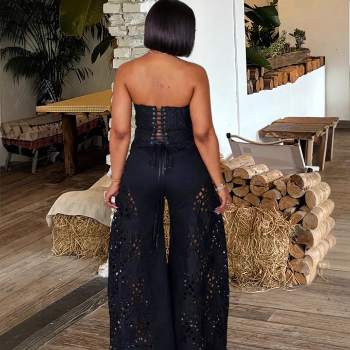 Women Elegant jumpsuit with floral lace details Lune London