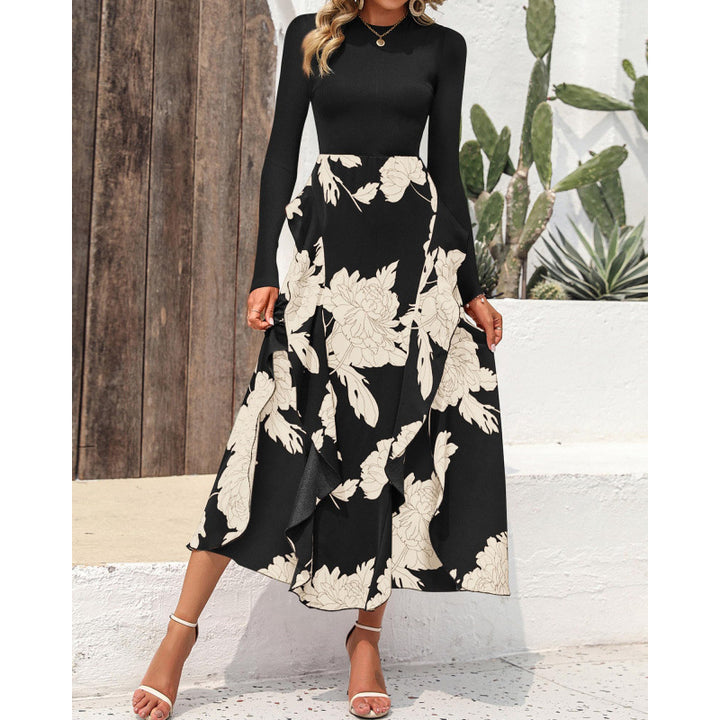 Maxi skirt for ladies with floral ornaments and a flexible waist Lune London