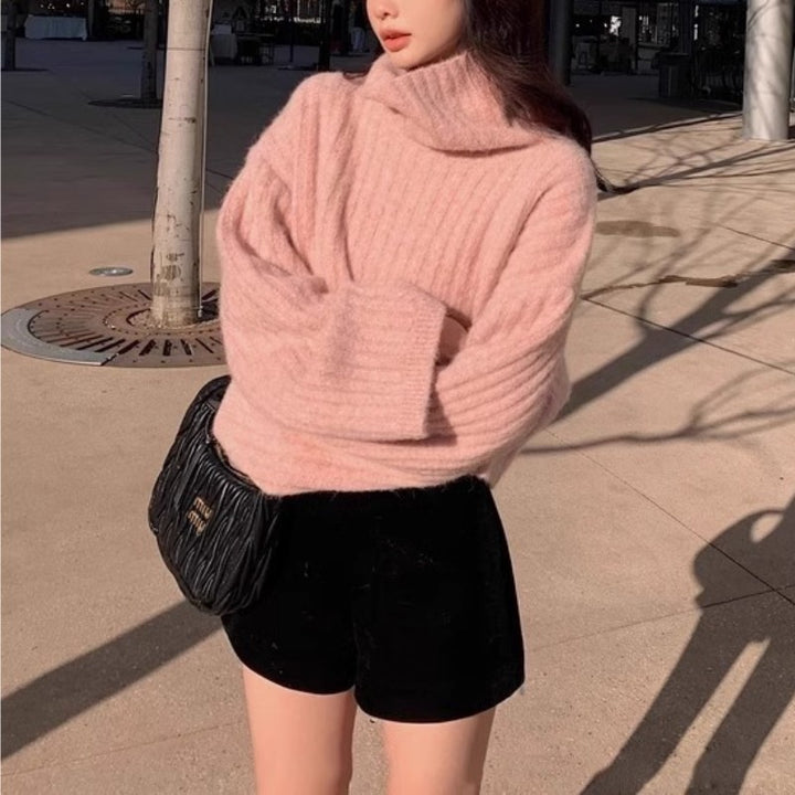 Pull pour femmes à col roulé tendance avec structure côtelée et coupe décontractée Chic & Stil