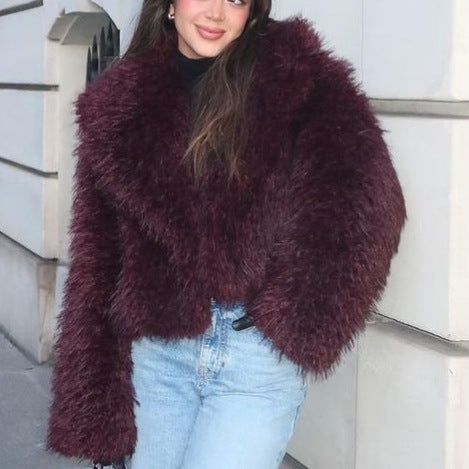 Women Trendy Short Coats in Faux Fur Lune London