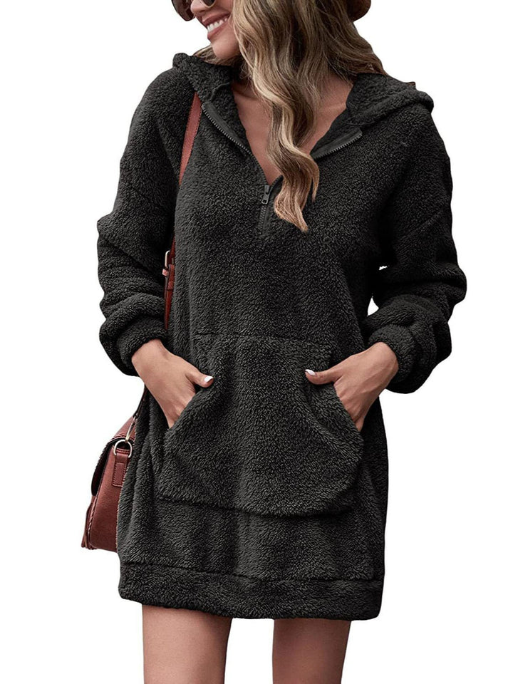 Cozy hoodie dress for women with practical pockets and mid-high zipper Lune London