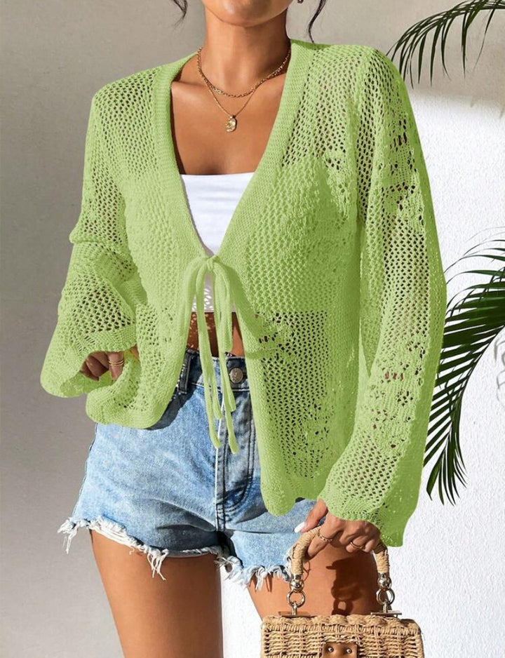 Cardigan pour femmes avec une structure en crochet aérienne et fermeture à lien Chic & Stil