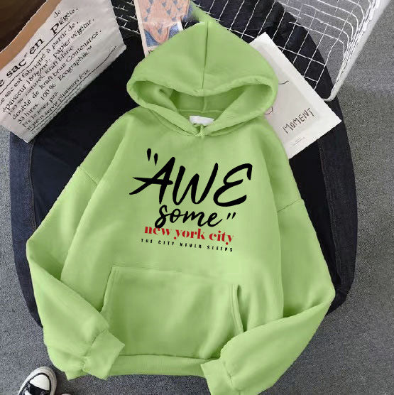Women's hoodie with stylish New York lettering Chic & Stil
