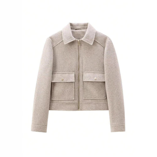 Trendy short jacket for women with practical flap pockets Lune London