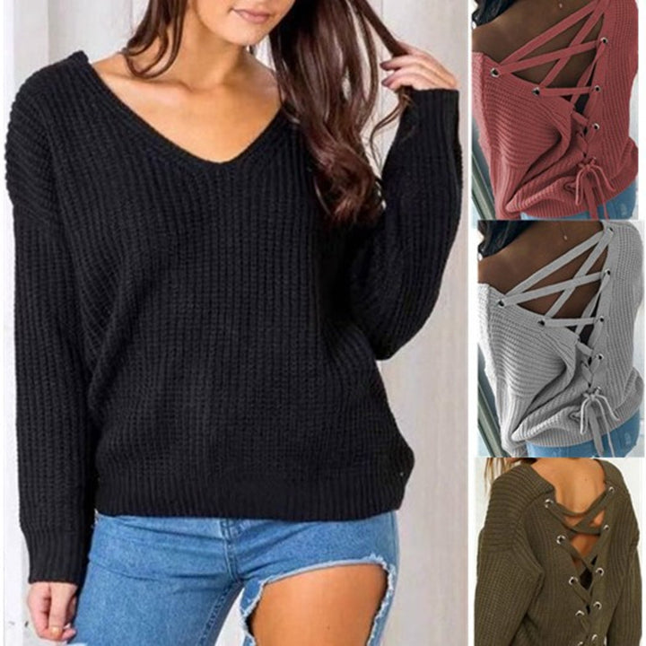 Knitted sweater for women with a creative back design and unique lace details Lune London