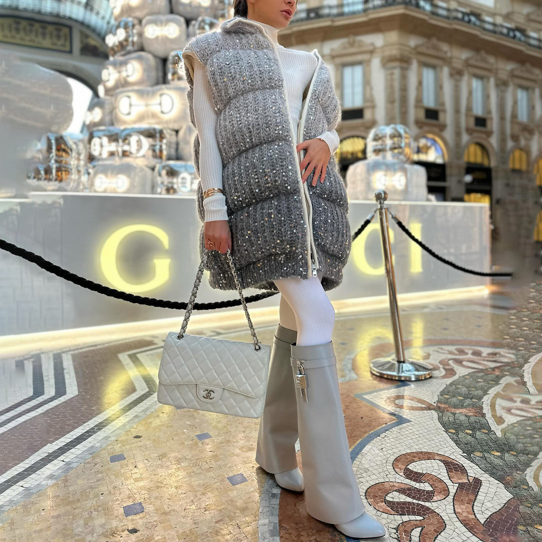 Quilted vest for women with elegant sequin details and a high collar Lune London