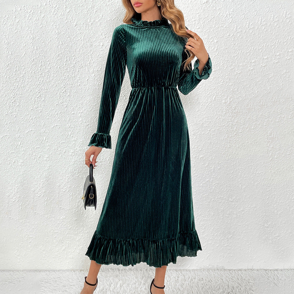 Robe portefeuille à manches longues pour femmes en velours luxueux avec détails en volant Chic & Stil
