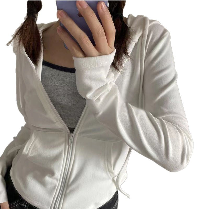 Ladies sporty hoodie with zipper and comfortable fit Chic & Stil