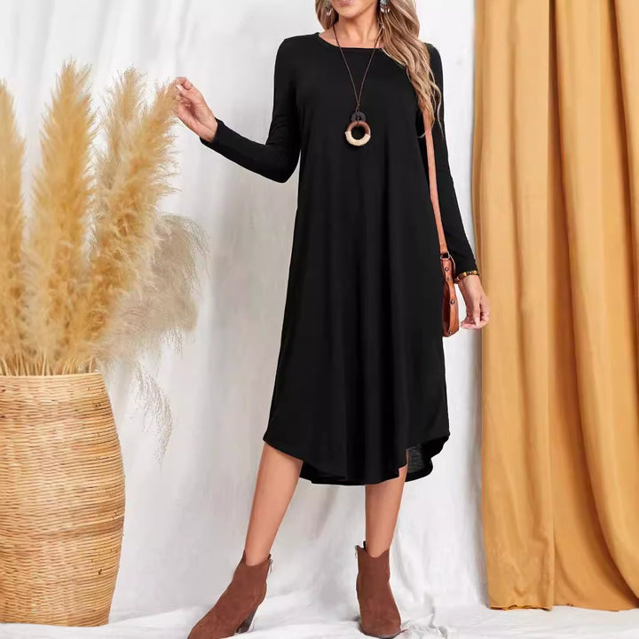 Casual chic maxi dress for women with practical pockets and relaxed fit