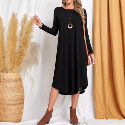 Casual chic maxi dress for women with practical pockets and relaxed fit