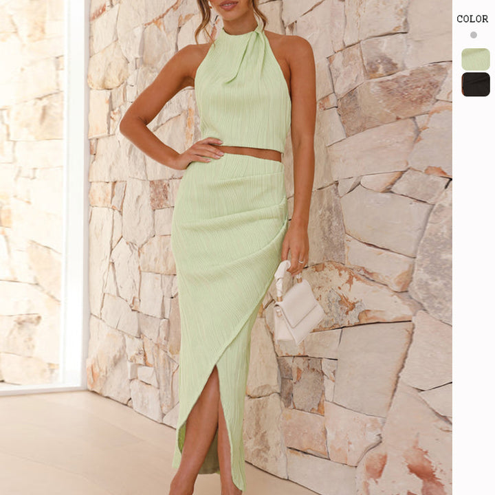 Women's clothing set with high neck top and elegant split skirt Chic & Stil