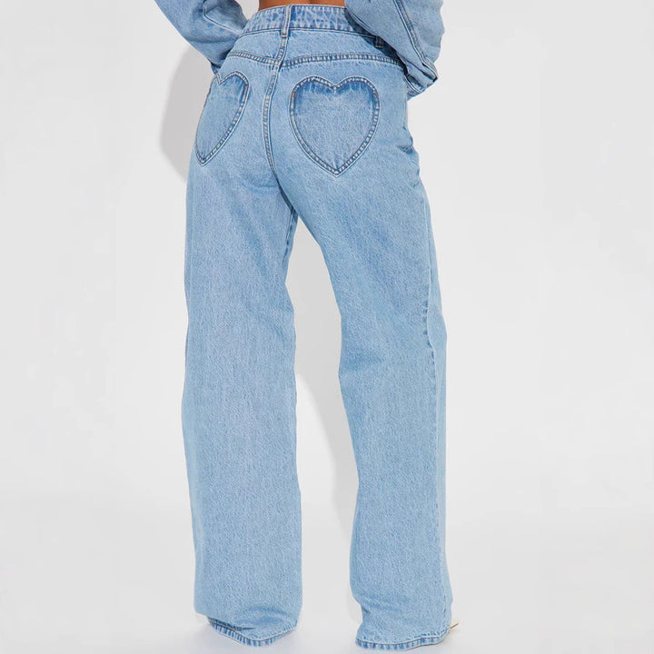 Women Wide High-Waist Jeans with classic cut and frayed hems Lune London