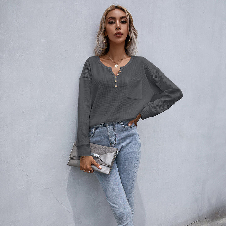Casual long sleeve T-shirt for women with button placket and chest pocket Lune London