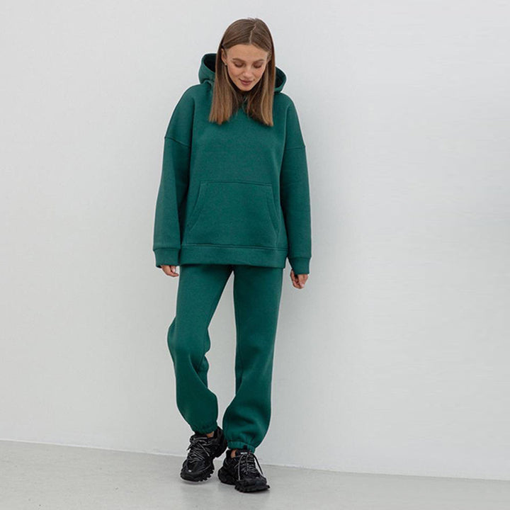 Women's tracksuit set with oversized cut and practical pockets Lune London