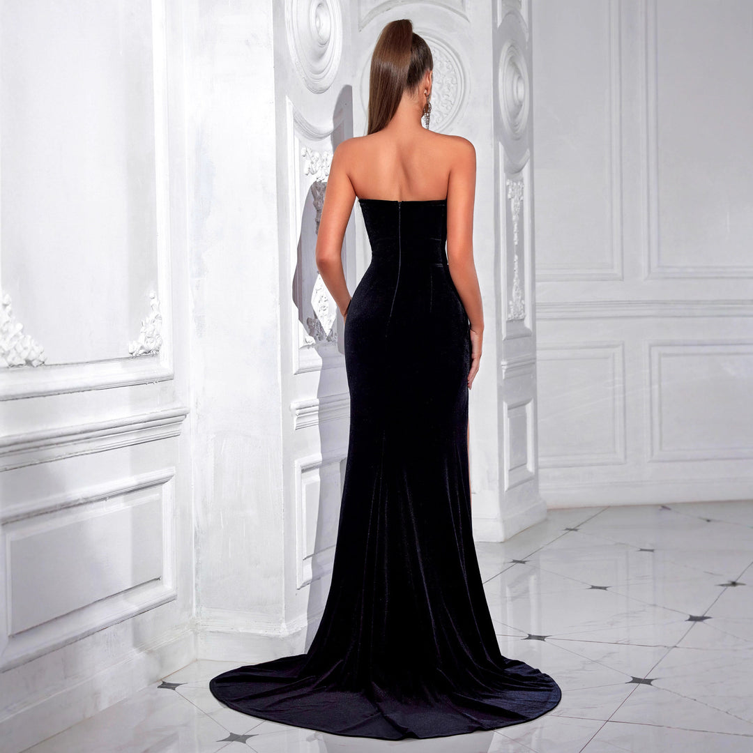Robe de soirée luxueuse pour femmes avec haut transparent et coupe près du corps Chic & Stil