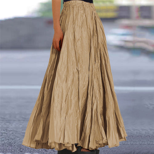 Long and flowing skirt for women with elastic waistband and modern texture Lune London