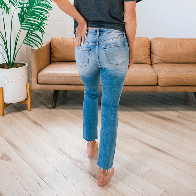 Jean femme taille haute avec insert à boutons et ourlet effiloché Chic & Stil