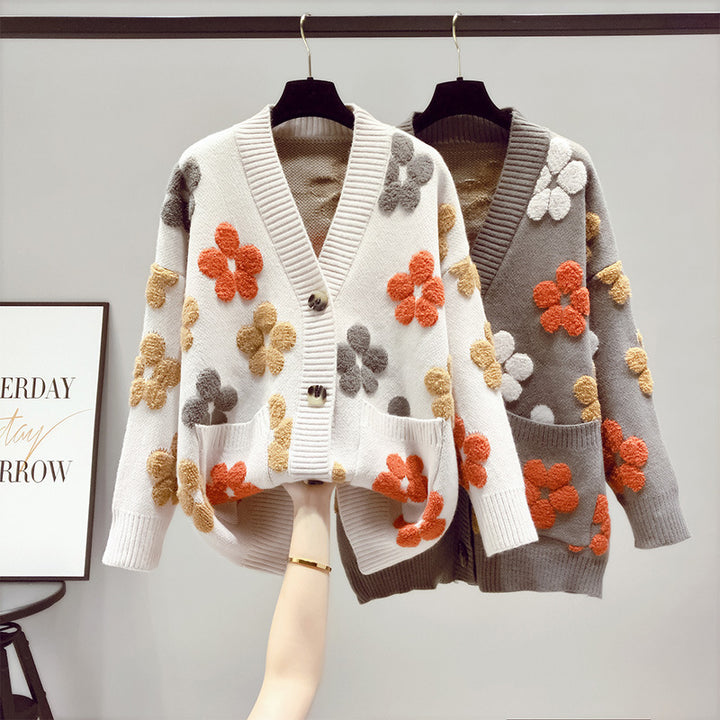 Women’s knitted jacket with floral appliqués and large pockets Lune London