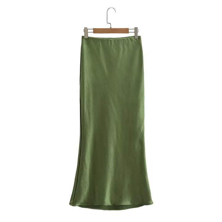 Jupe en satin élégante pour femmes au style minimaliste avec drapé doux Chic & Stil