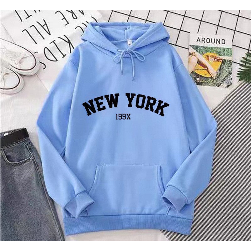 Women's hoodie with sporty New York print Chic & Stil