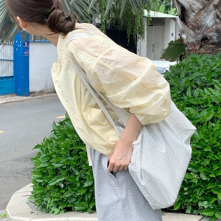 Veste d'été légère pour femmes avec des détails en volants Chic & Stil