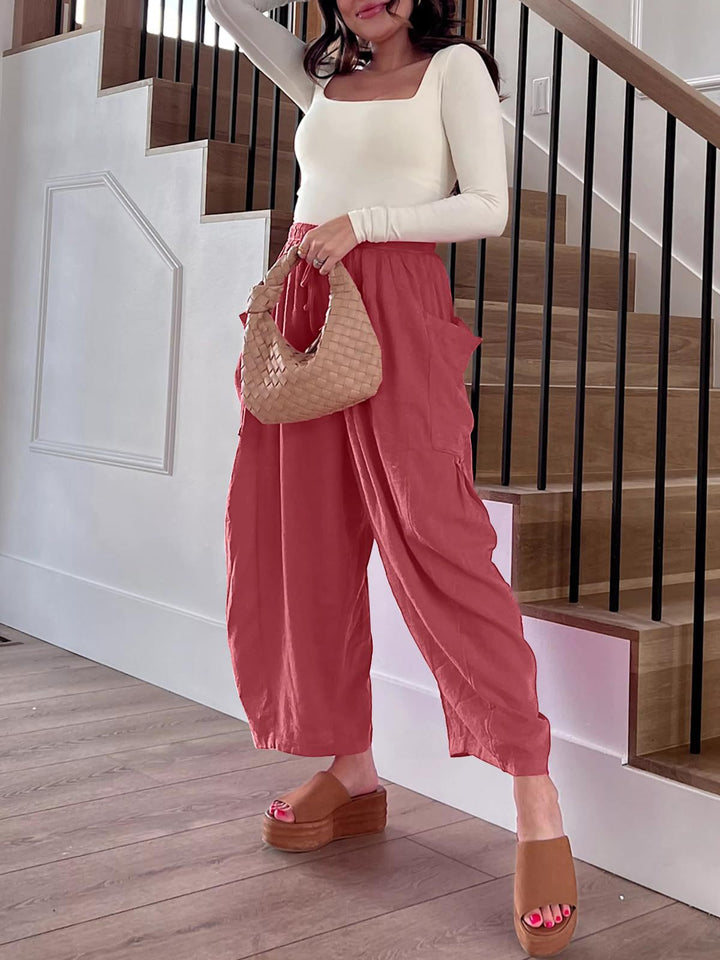 Casual loose linen pants for women with practical pockets and elastic waistband Lune London