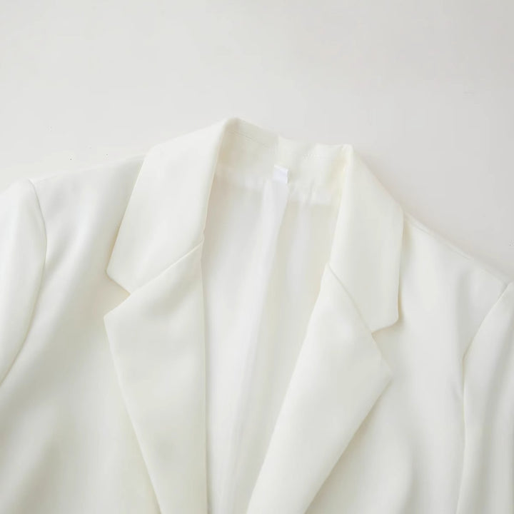 Veste blazer pour femme avec une coupe élégante et des poches pratiques Chic & Stil