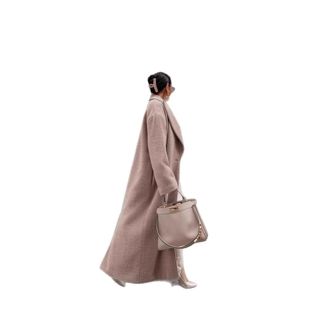 Elegant and warm wool coat for women with a slim fit Lune London
