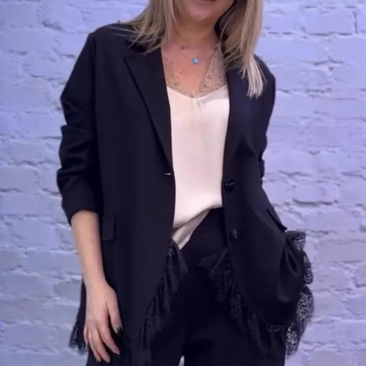 Veste blazer élégante pour femmes avec détails en dentelle Chic & Stil