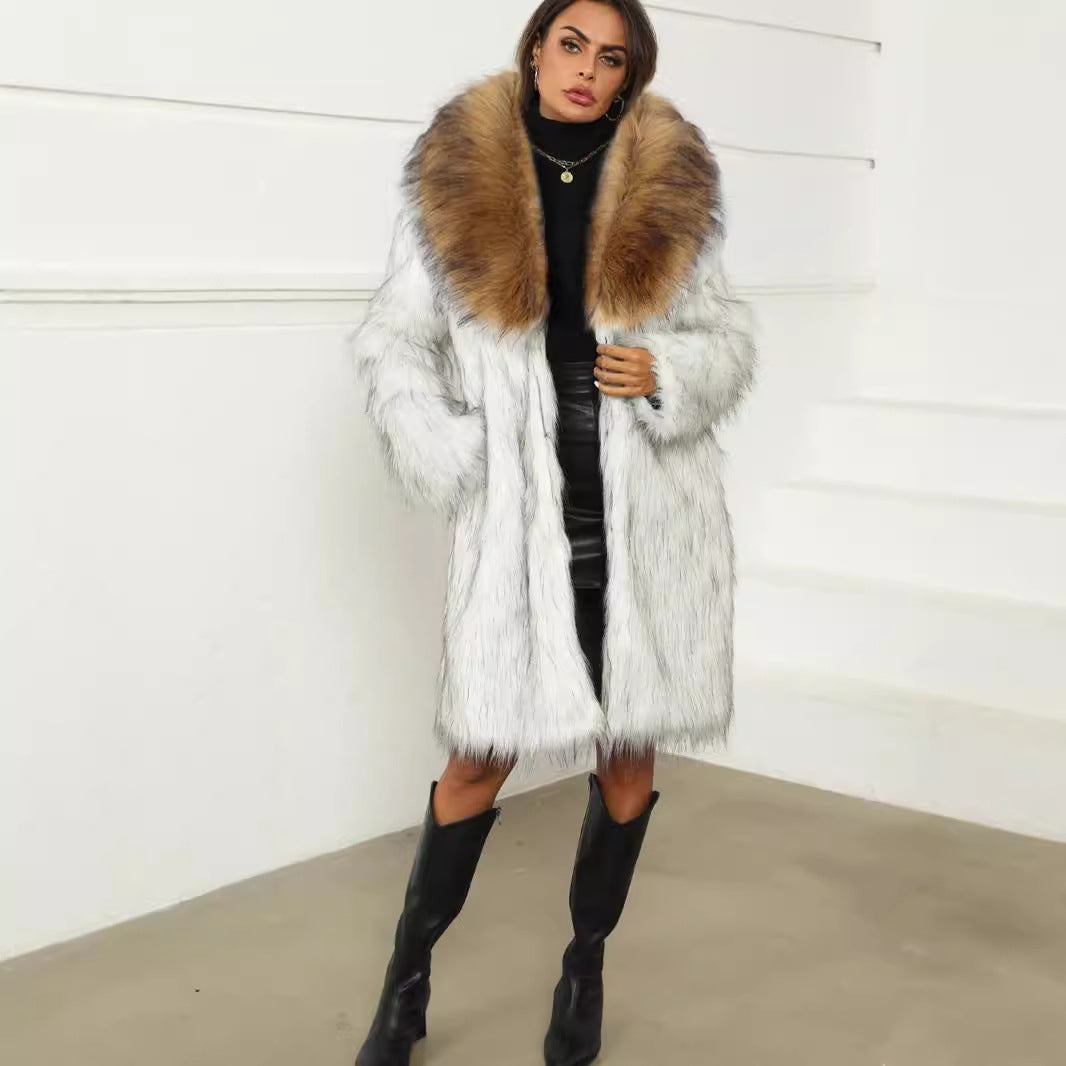 Ladies luxurious faux fur coat with voluminous collar Lune London