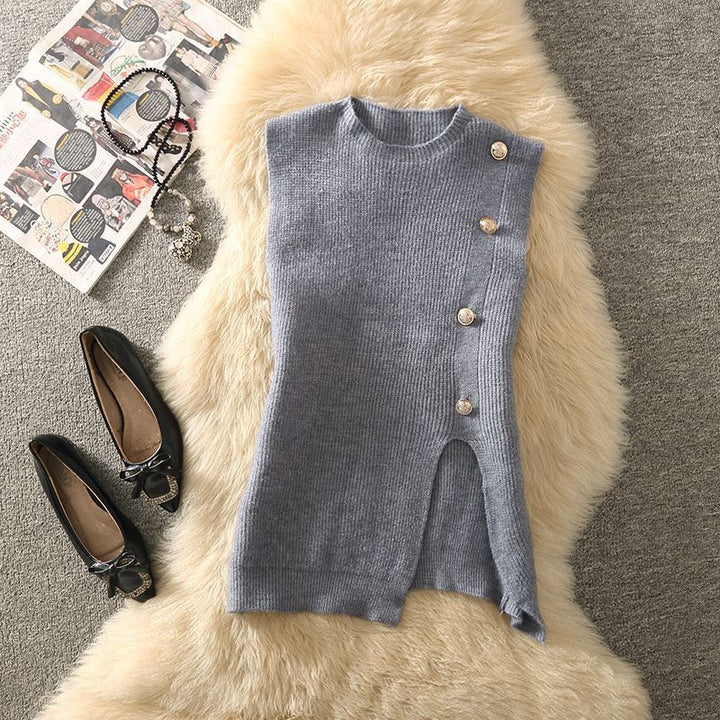 Knitted vest for women with an elegant V-neck and Lune London button details