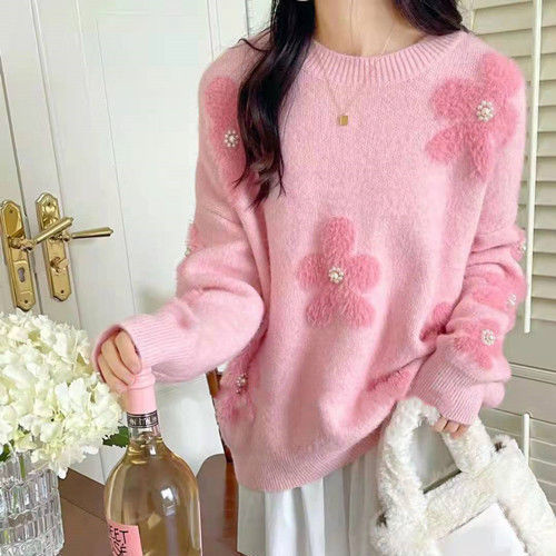 Cozy knitted sweater for women with pearl accents Lune London