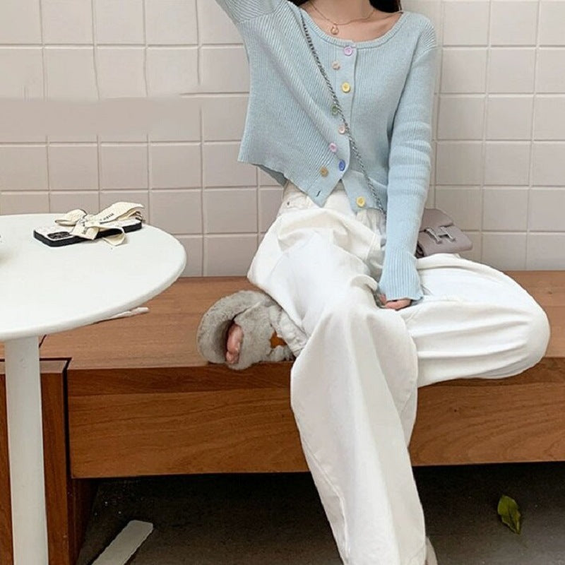 Fine knit jacket for women with colorful buttons and crew neck Lune London
