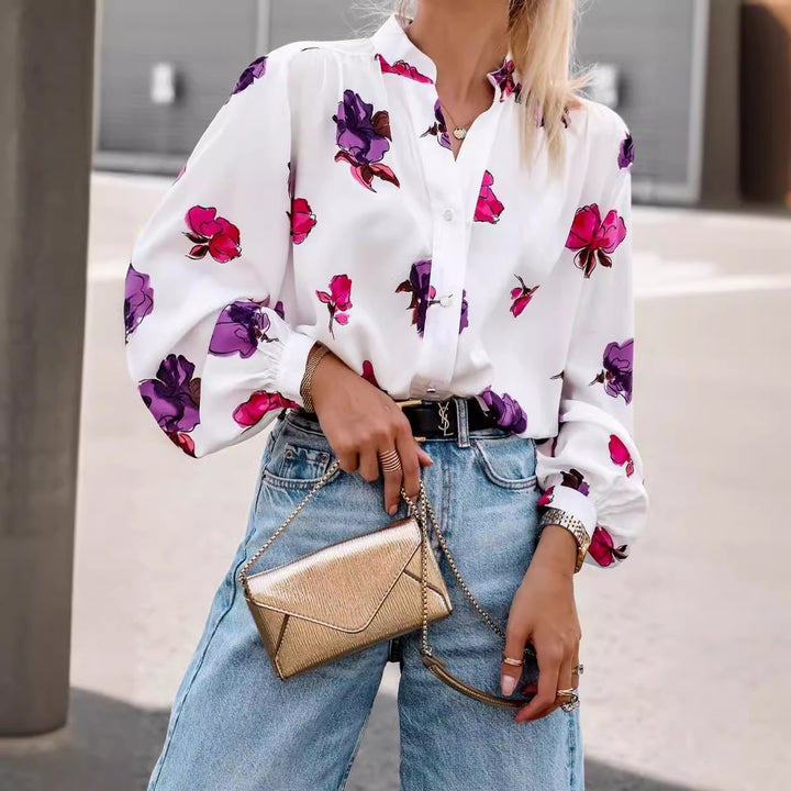 Elegant blouse for women with floral print Lune London