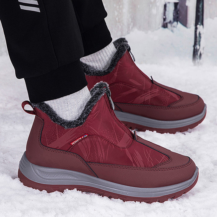 Thermal winter boots for women with a water-repellent upper and a cozy lining Lune London