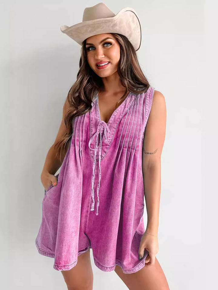 Casual jumpsuit for women with elegant pleats and practical pockets Lune London