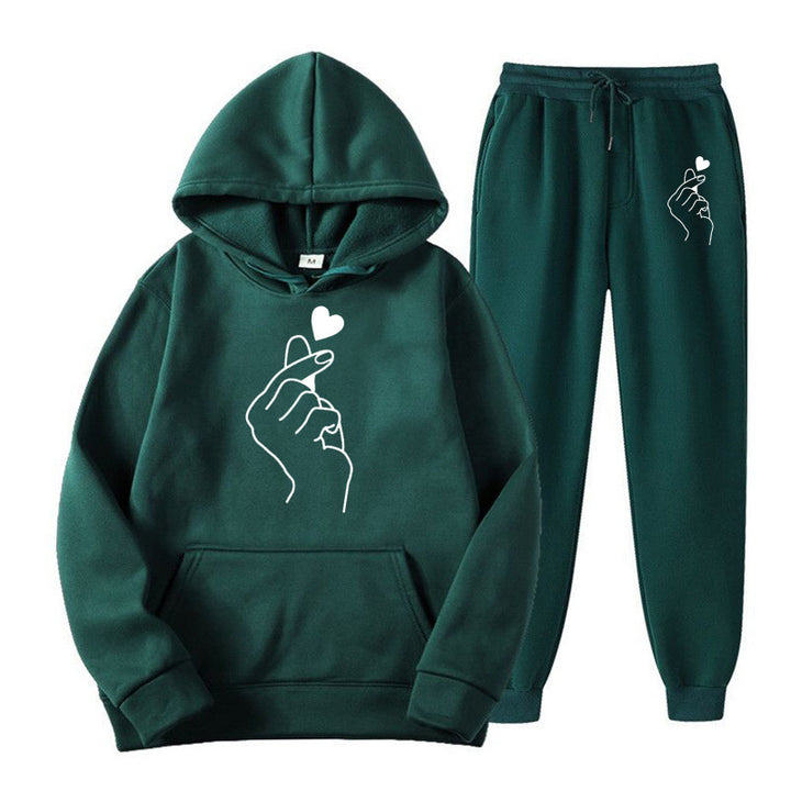 Women's tracksuit with creative heart motif and comfortable fit Lune London