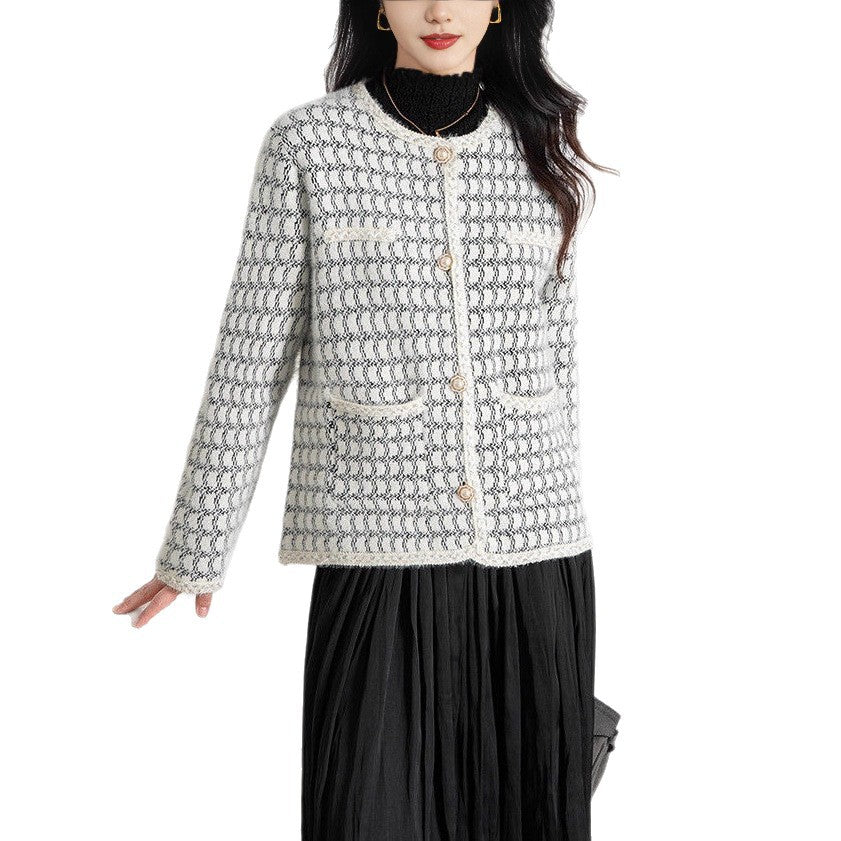 Cardigan élégant pour femmes avec motif texturé et détails de bouton Chic & Stil