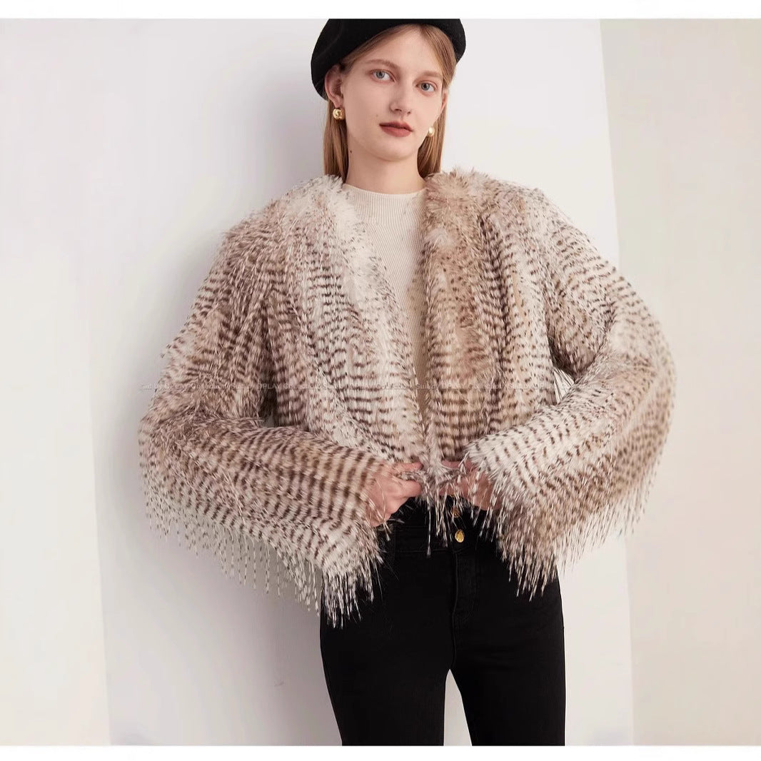 Women Luxury Tailored Fur Coat with Rich Detail Structure Lune London