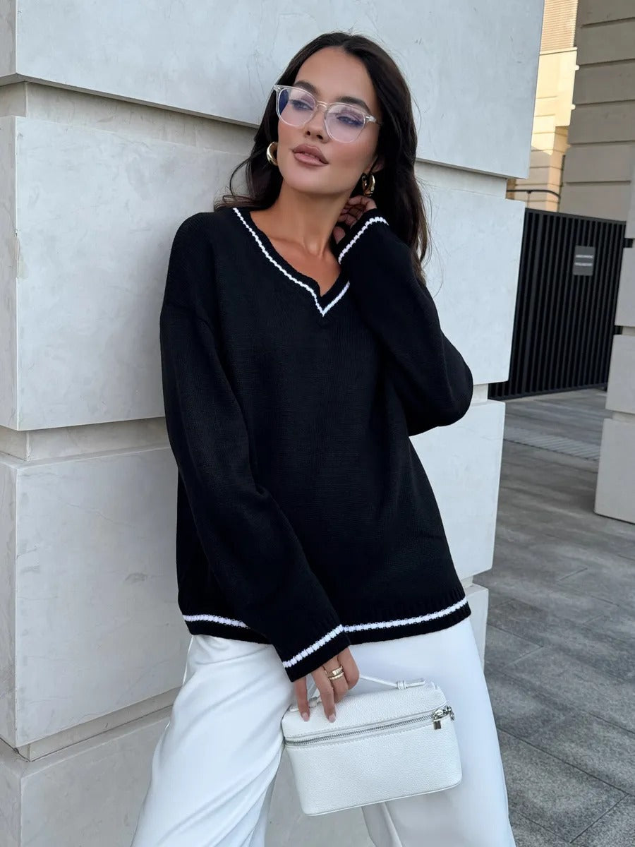 Women V-neck sweater with contrasting detail Lune London