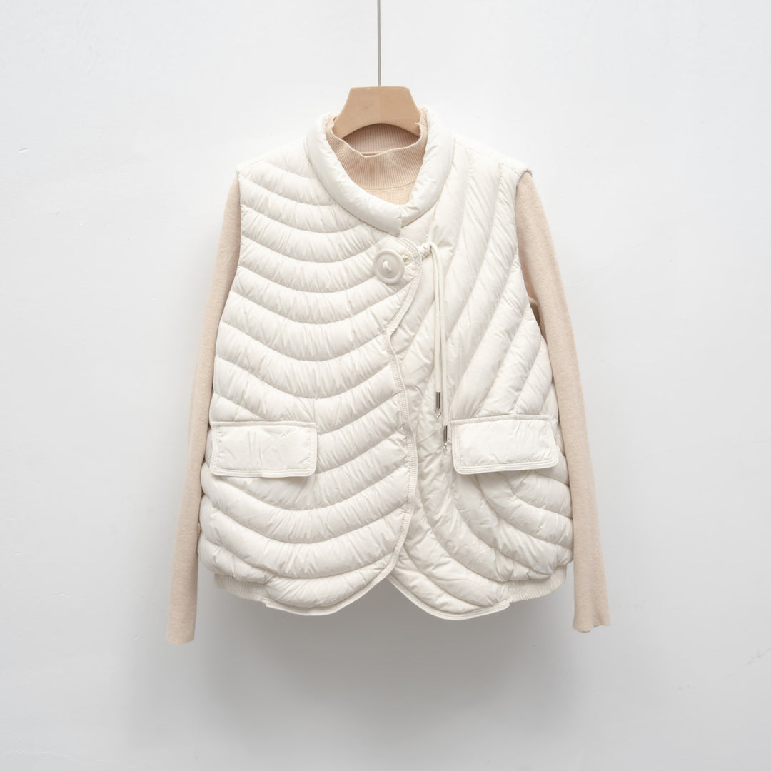 Padded vest for ladies with innovative cut and functional pockets Lune London