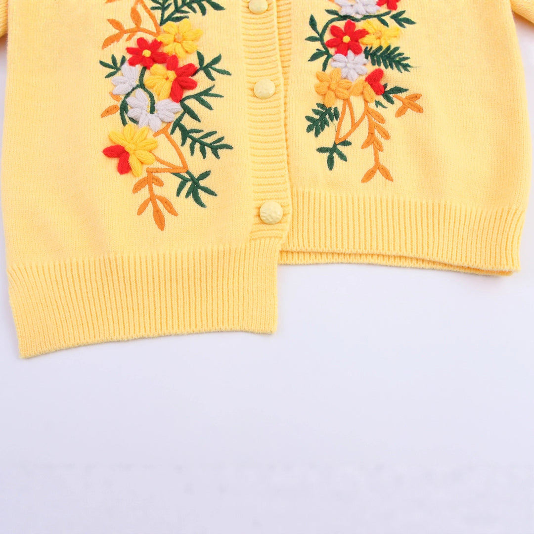 Knitted jacket for women with embroidered floral design and button closure Lune London