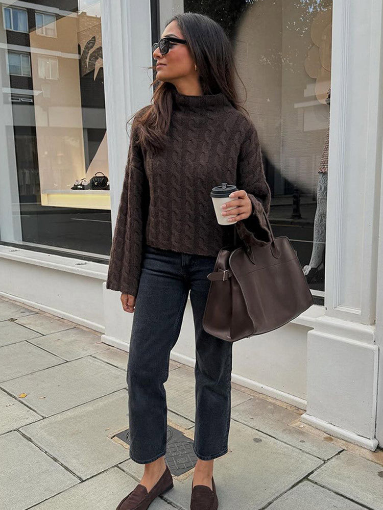 Trendy turtleneck sweater for ladies in textured knitted material Lune London