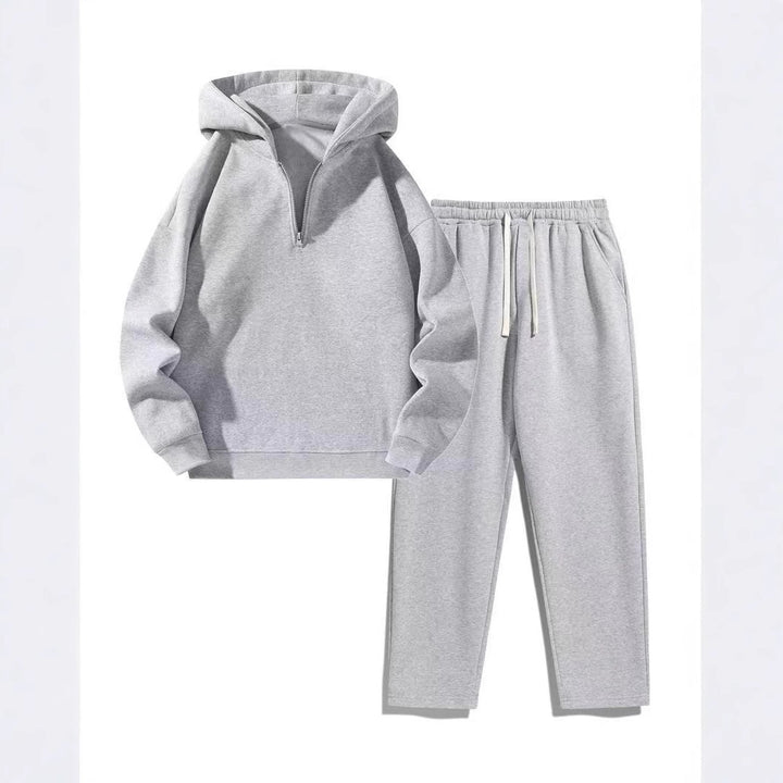Women's comfortable hoodie jumpsuit with ergonomic cut and practical pocket Chic & Stil