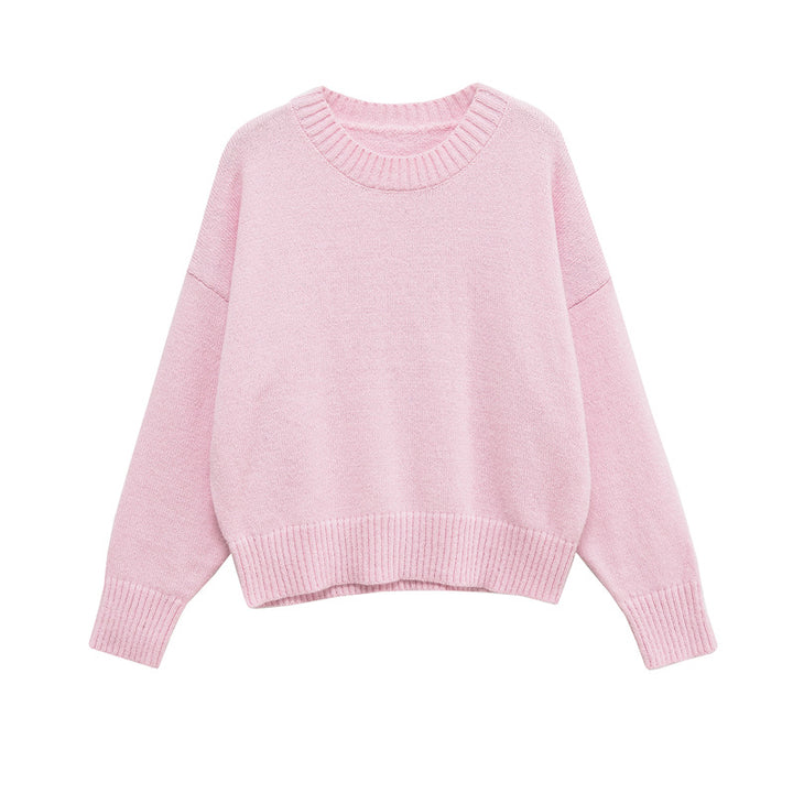 Comfortable oversized sweater for women with a round neck and wide cuffs Lune London