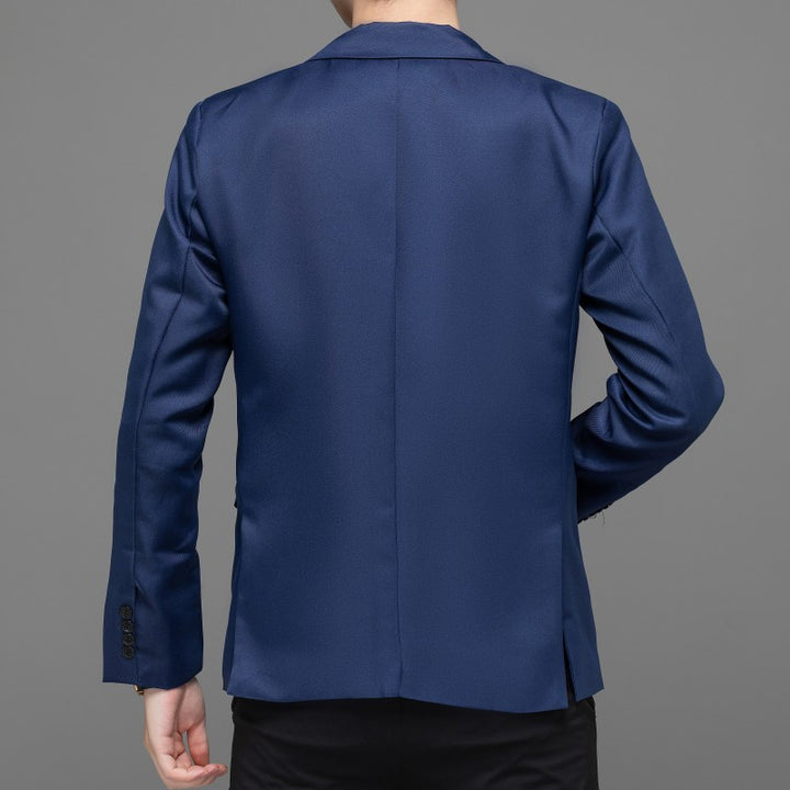 Modern blazer for men with an elegant cut and practical pockets Lune London