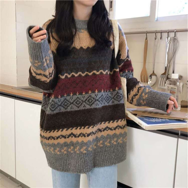 Ladies Large Oversized Sweater with Chic and Stylish Graphic Pattern