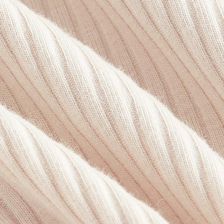 Haut décontracté pour femmes avec des éléments de gathering raffinés et un décolleté carré Chic & Stil