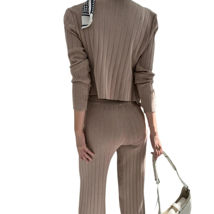 Elegant knitted set for ladies with chic and stylish button details